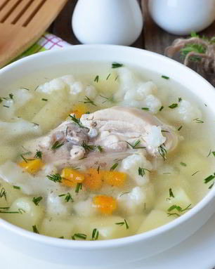 Суп из цветной капусты на мясном бульоне