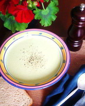 Суп на курином бульоне и картофеле