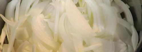 французский луковый суп, запеченный в хлебе. Шаг 2