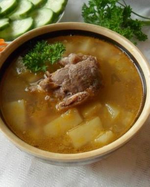 Гороховый суп на говяжьей косточке