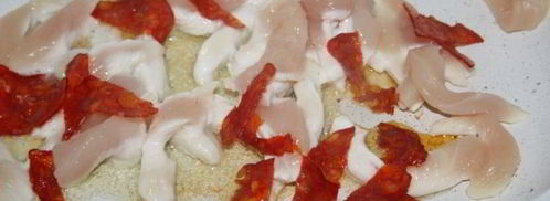 густой гороховый суп с куриной грудкой и чорризо. Шаг 2