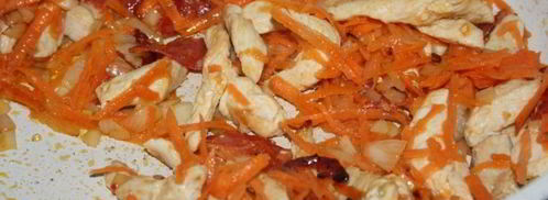 густой гороховый суп с куриной грудкой и чорризо. Шаг 3