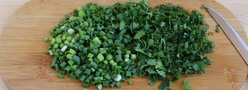 окрошка с колбасой на сыворотке. Шаг 14