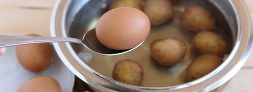 окрошка с колбасой на сыворотке. Шаг 5