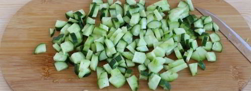 окрошка с колбасой на сыворотке. Шаг 10