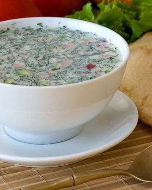 Окрошка с копченой колбасой