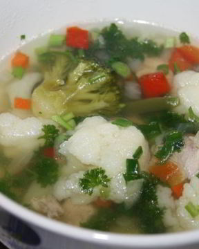 Легкий суп с индейкой и овощами