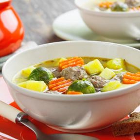 Суп с капустой