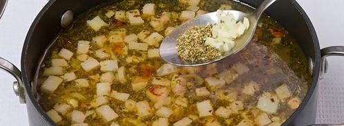 польский суп журек в хлебе. Шаг 11