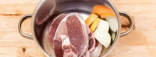 рассольник с перловкой и солеными огурцами на баранине. Шаг 7