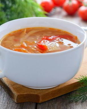 Щи из молодой капусты с помидорами