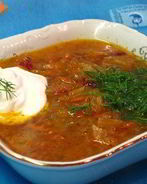 Щи с квашеной капустой и мятой картошкой