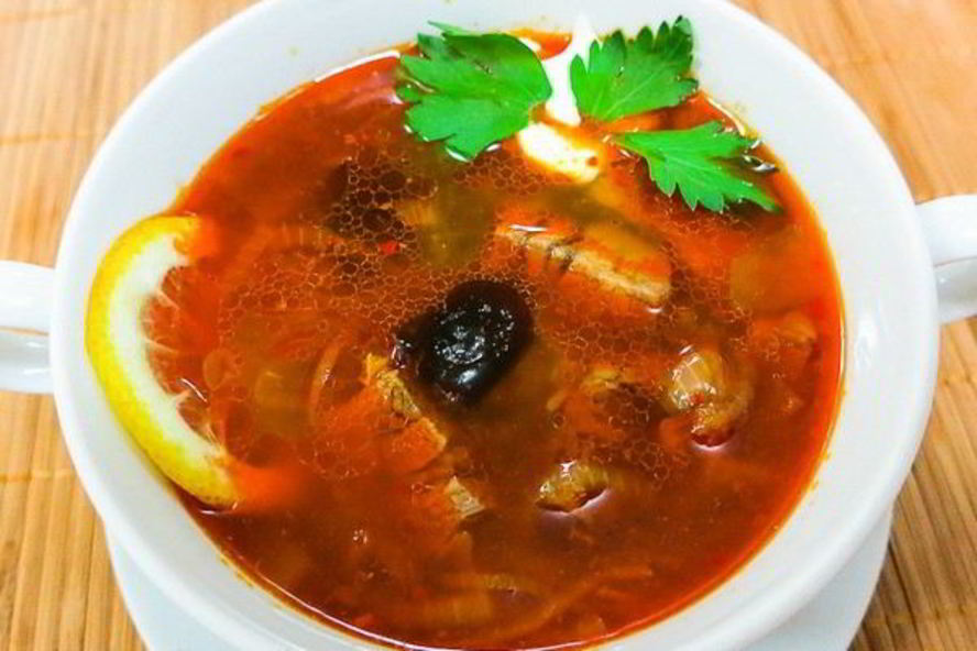 Рецепт мясной солянки с почками и салома