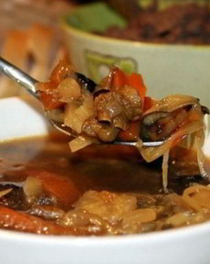 Солянка мясная с капустой