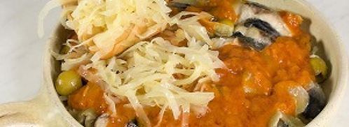 солянка рыбная на сковороде. Шаг 2