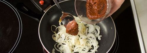 солянка с копченой грудинкой. Шаг 2