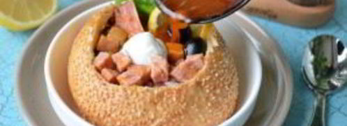 солянка с копченостями в хлебе. Шаг 8