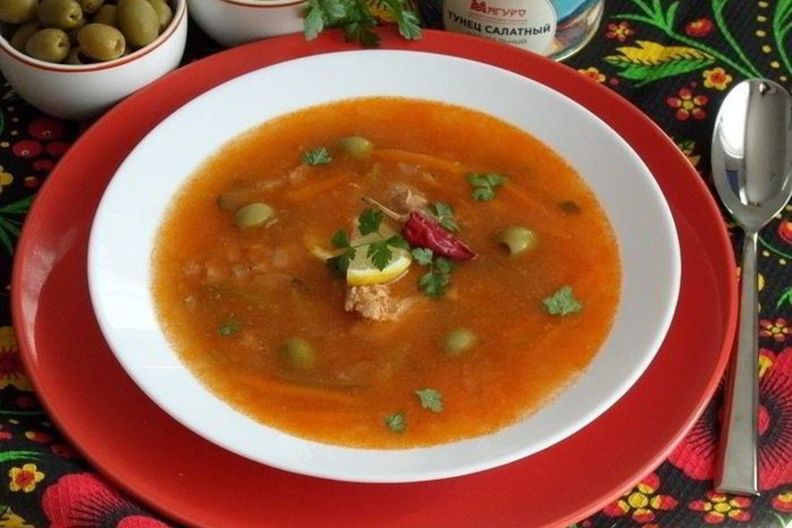 Рецепт солянки с тунцома