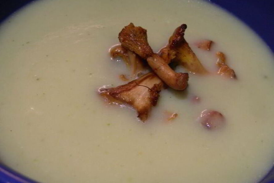 Рецепт супа-пюре из цукини с лисичками