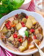 Суп с баклажанами, чечевицей и помидорами