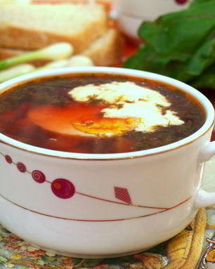 Суп с кабачком и свекольной ботвой