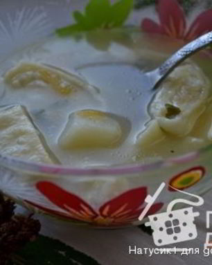 Суп с сырными рулетиками