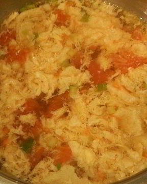 Суп с яичными лепестками