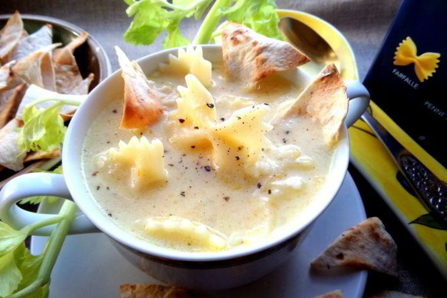 Рецепт сырно-макаронного суп и чипсы из лаваша