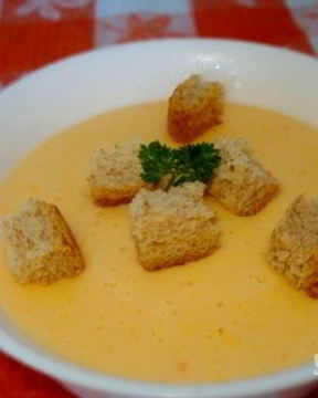 Сырный суп-пюре с гренками