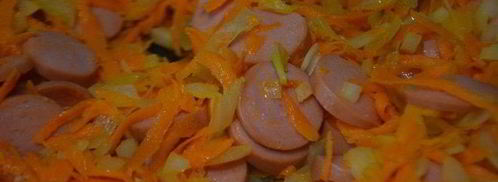 сырный суп с сосисками. Шаг 3