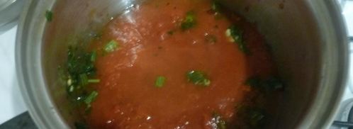 томатно-сельдерейный суп с рыбой. Шаг 2