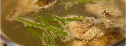 уха из карасей с ароматной заправкой. Шаг 3