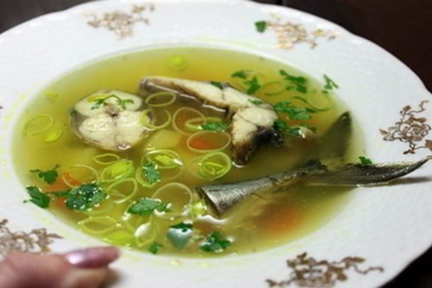 Рецепт ухи из скумбрии с зеленью