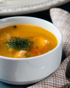 Уха по-боярски с семгой