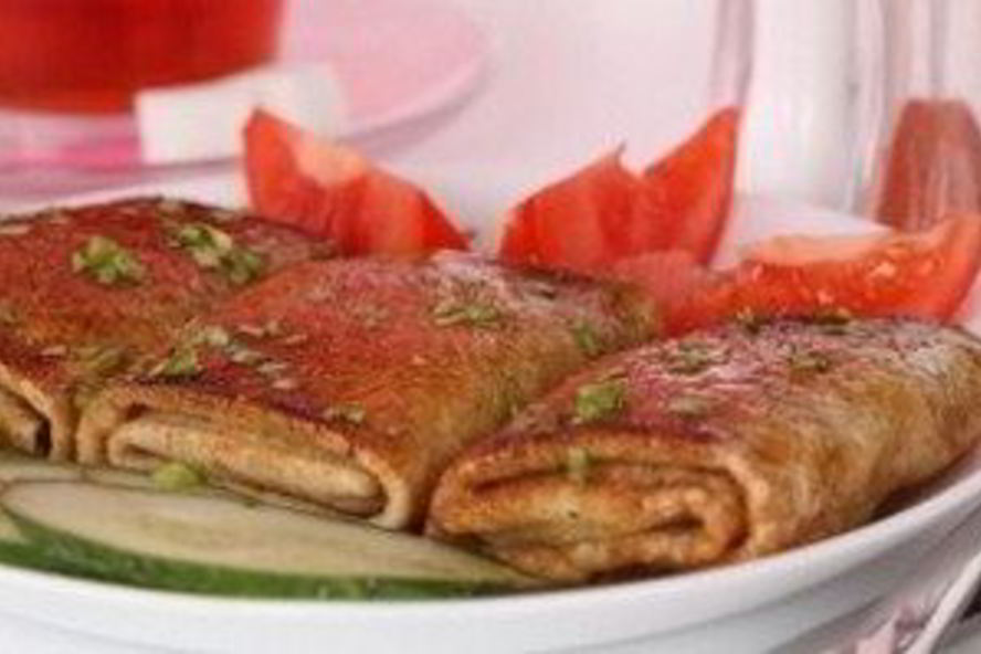 Рецепт блинных конвертиков с курицей