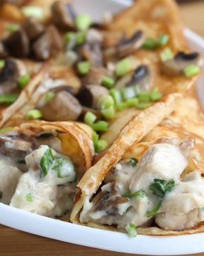 Блинчики с грибами и курицей