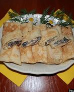 Блины с грибами и сыром