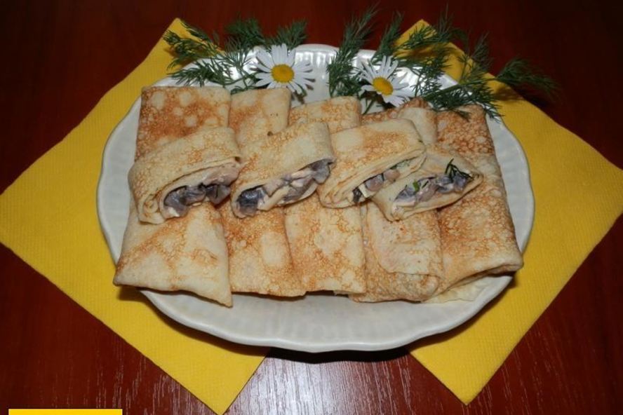 Рецепт блинов с грибами и сыром