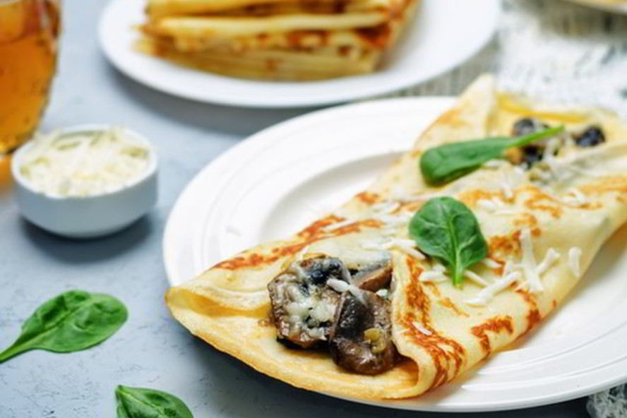 Рецепт блинов с шампиньонами и моцареллоя