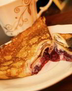 Тонкие блинчики с творогом