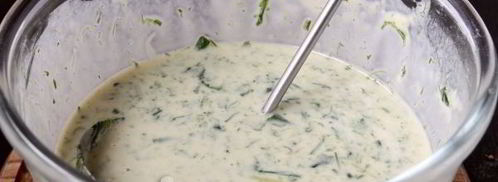 тонкие блины с черемшой. Шаг 7