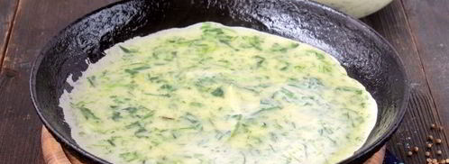 тонкие блины с черемшой. Шаг 8