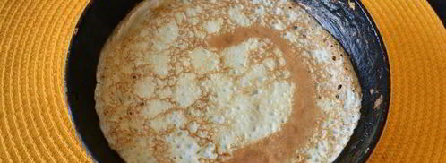 тонкие дрожжевые блины на молоке. Шаг 12