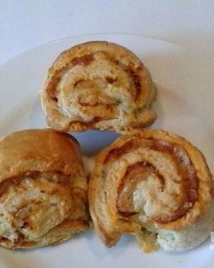 Булочки-рулеты с сырной начинкой