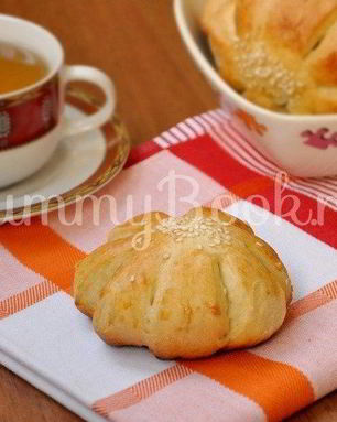 Булочки с курагой и изюмом