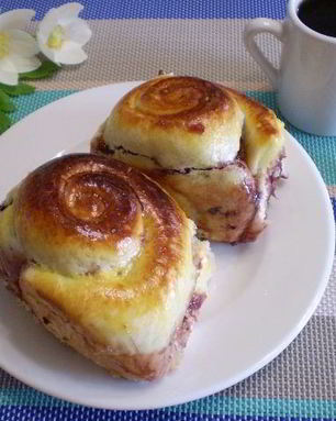 Булочки с вареньем