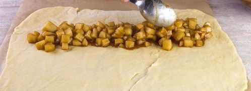 булочки с яблоками и корицей. Шаг 14