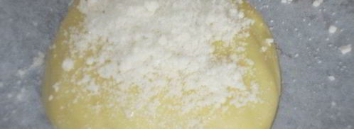 воздушные булочки с шоколадной пастой и штрейзелем. Шаг 12