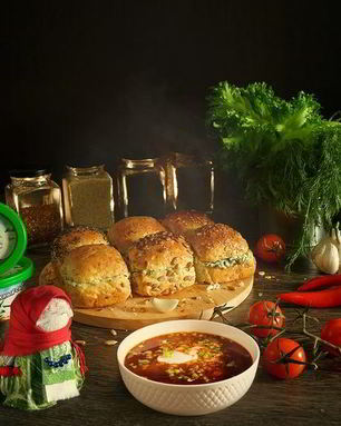 Зерновые булочки-пампушки с сырно-чесночной начинкой