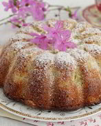 Кекс с маком и ревенем